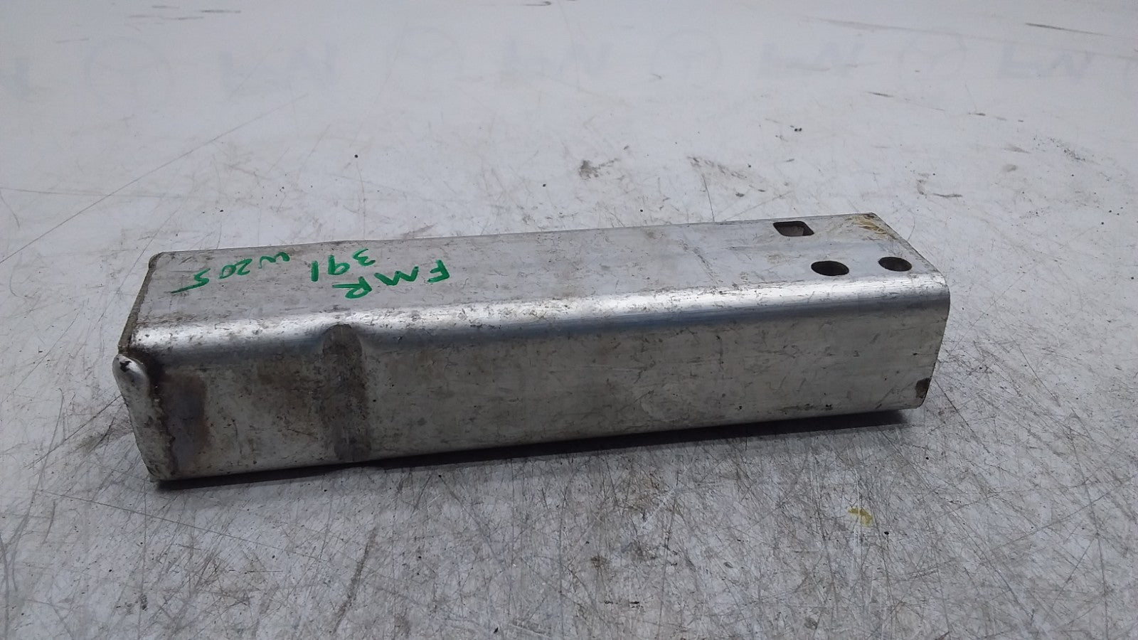 MERCEDES C-CLASS  W205 LOWER REINFORCEMENT CRASH ABSORBER BAR A2056203701 FMR391