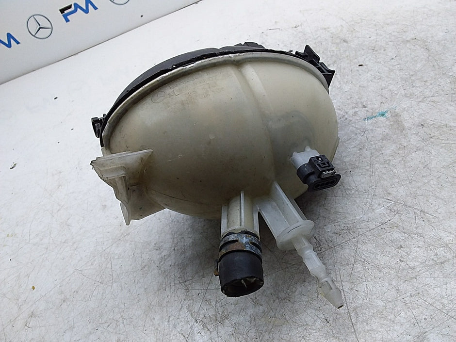 MERCEDES BENZ  C-CLASS W204 COOLANT EXPANSION TANK A2045000749 FMR470
