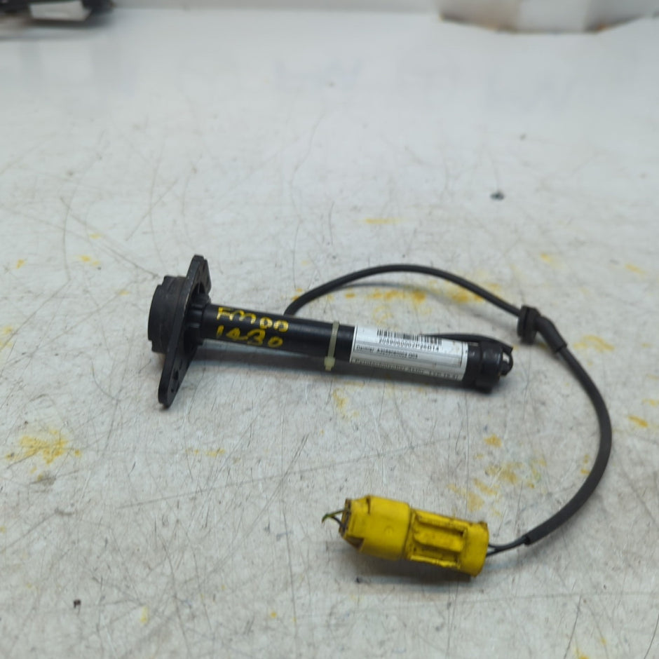 MERCEDES C CLASS W205 BONNET PEDESTRIAN ACTUATOR A2059060002 2014 FM001430