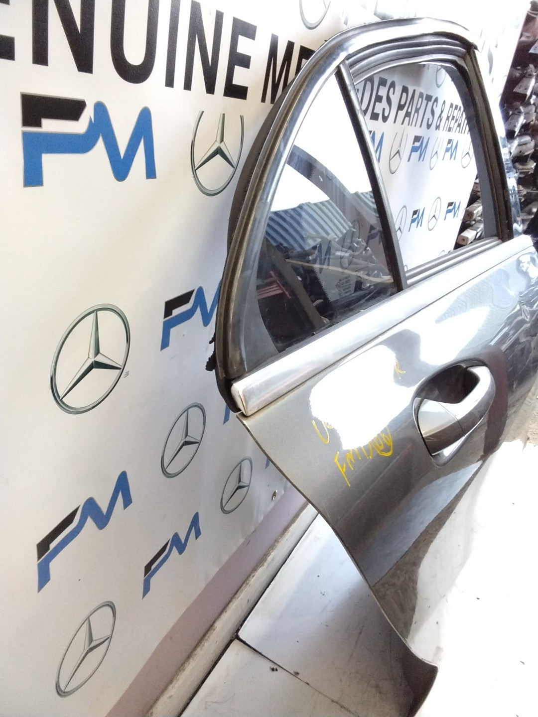 MERCEDES BENZ A-CLASS W176 DRIVER SIDE REAR DOOR O/S/R COMPLETE GREY FMD66 