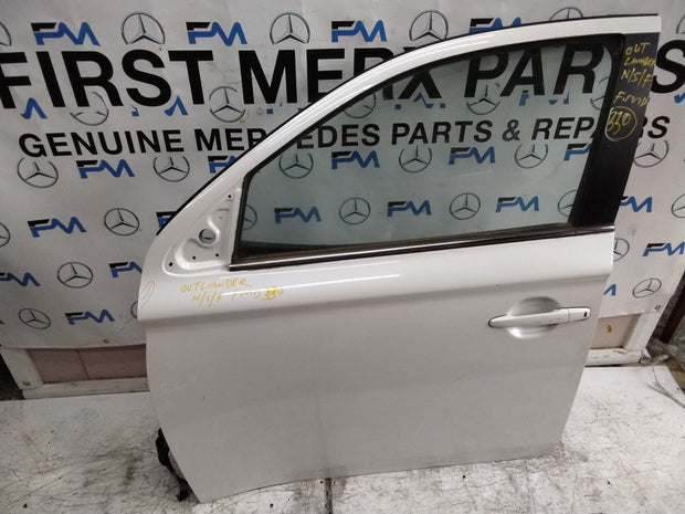 MITSUBISHI OUTLANDER MK3 PASSENGER FRONT DOOR NSF WHITE 2013 COMPLETE FMD330