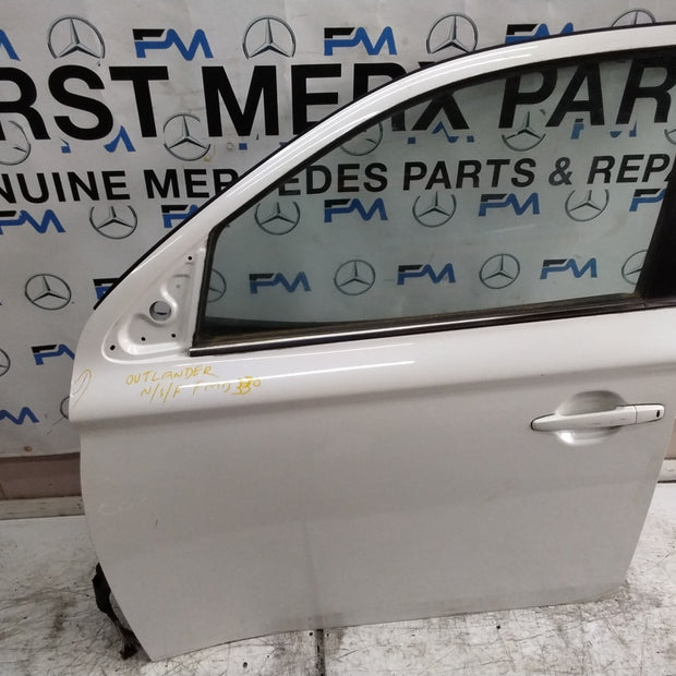 MITSUBISHI OUTLANDER MK3 PASSENGER FRONT DOOR NSF WHITE 2013 COMPLETE FMD330