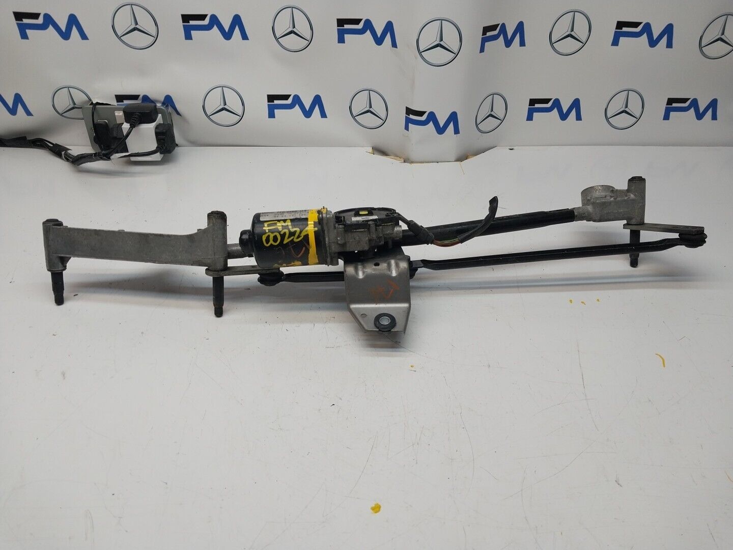 MERCEDES-BENZ A CLA GLA 2015-2018 Wiper Motor Front & Linkage A1769061900FM00224