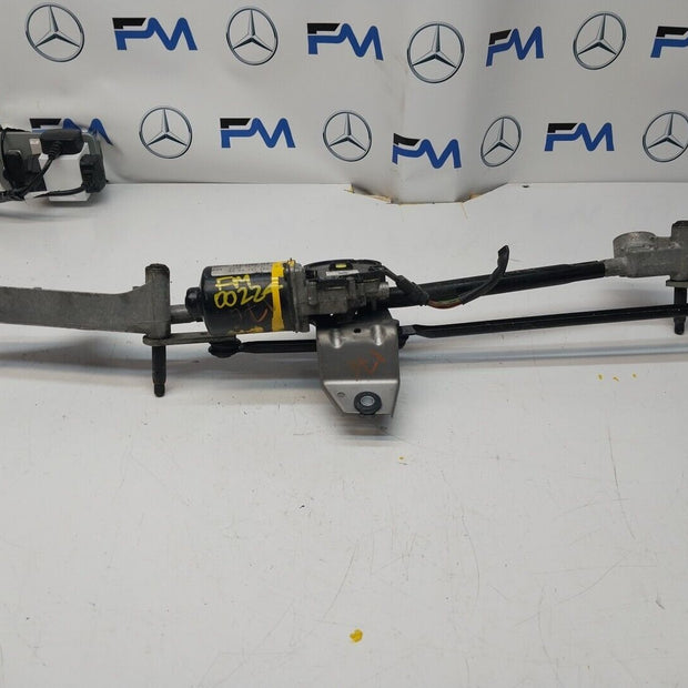 MERCEDES-BENZ A CLA GLA 2015-2018 Wiper Motor Front & Linkage A1769061900FM00224