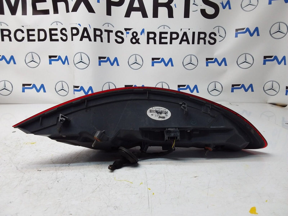 2016 MERCEDES  C CLASS W205 REAR DRIVER SIDE O/S LED LIGHT A2059066400 FMT21