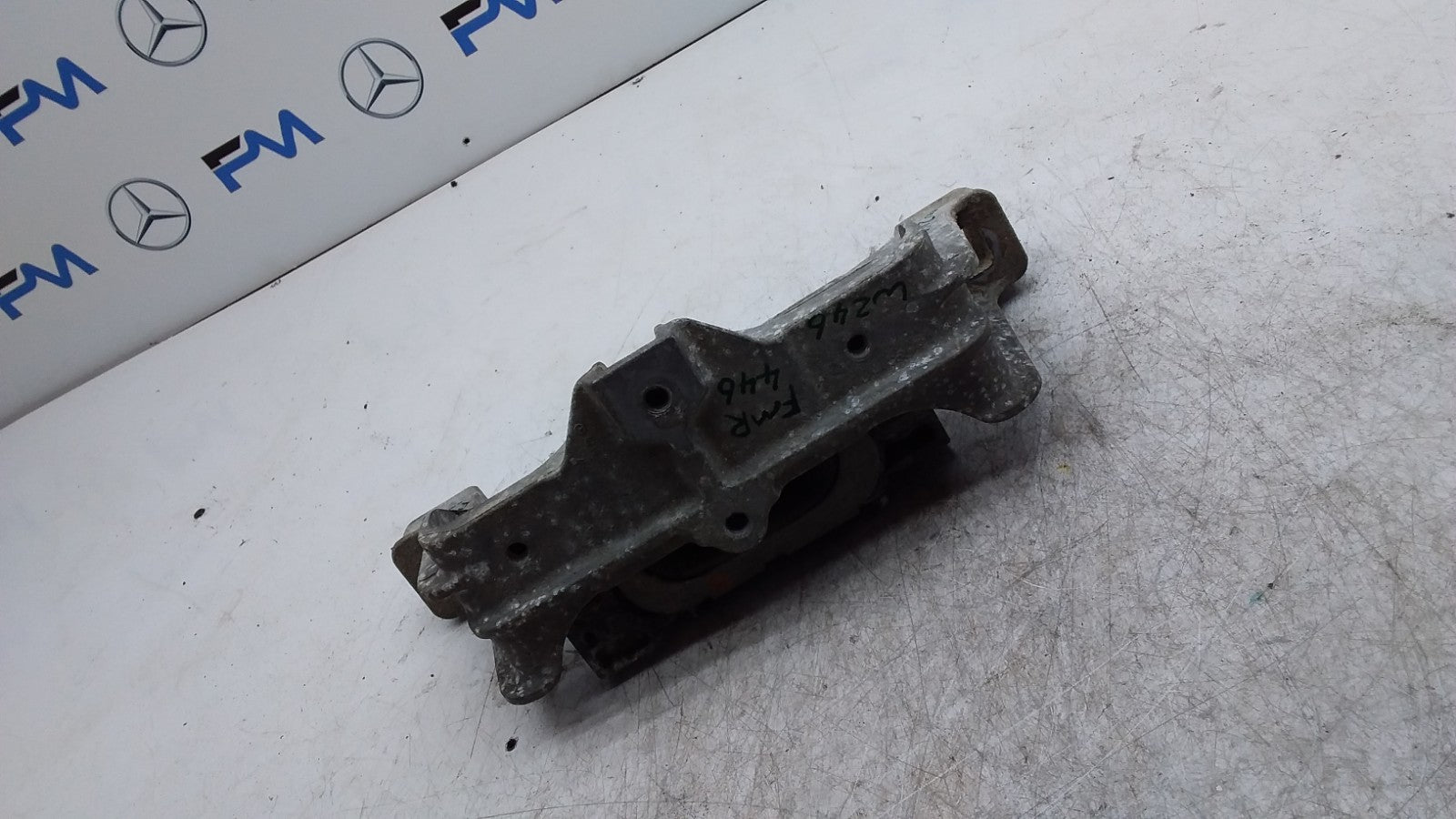 MERCEDES BENZ B-CLASS W246 ENGINE MOUNT RIGHT SIDE DIESEL  FMR446