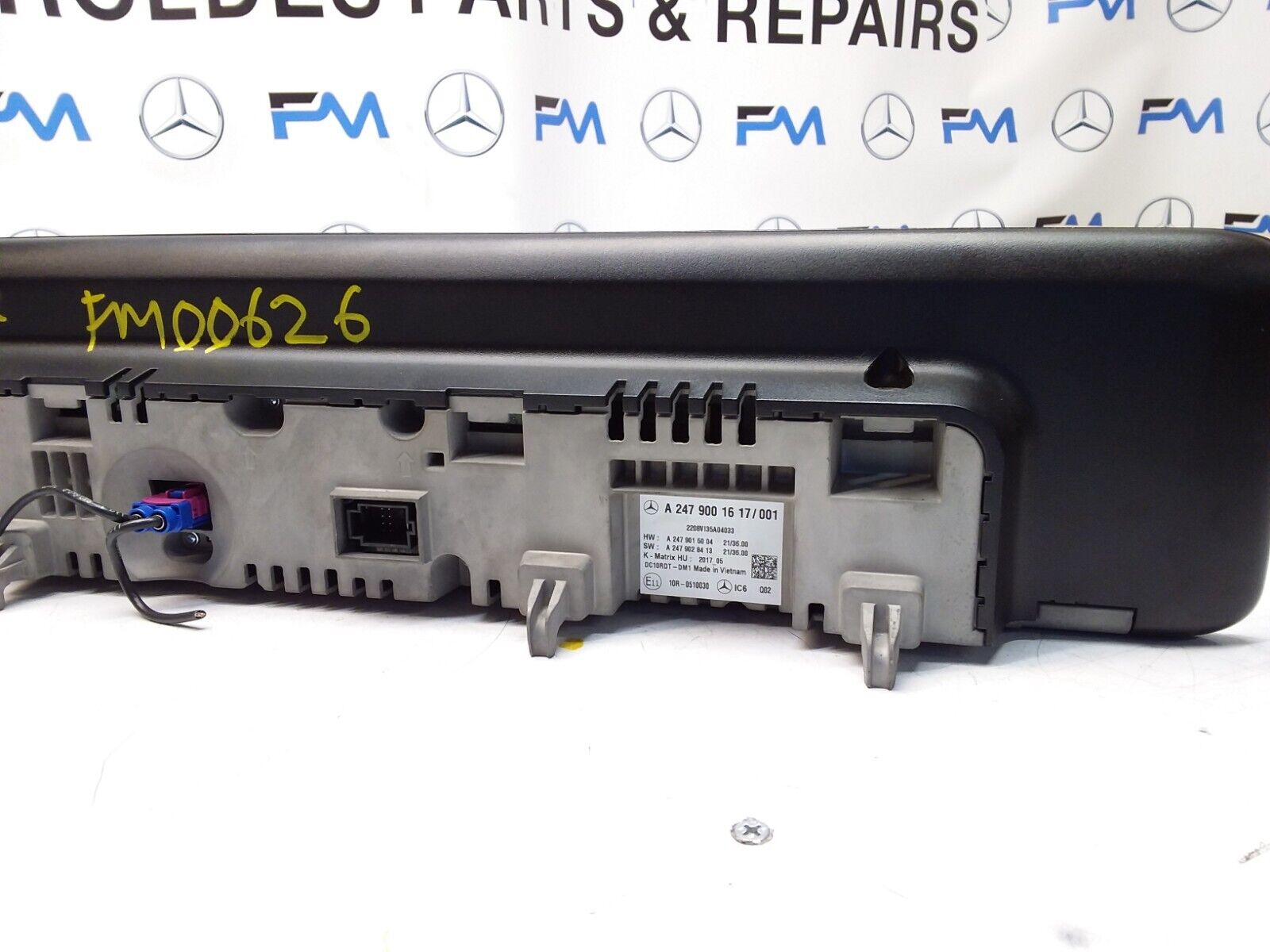 MERCEDES B-CLASS W247 DISPLAY SCREEN INSTRUMENT CLUSTER A2479001617 FM00626