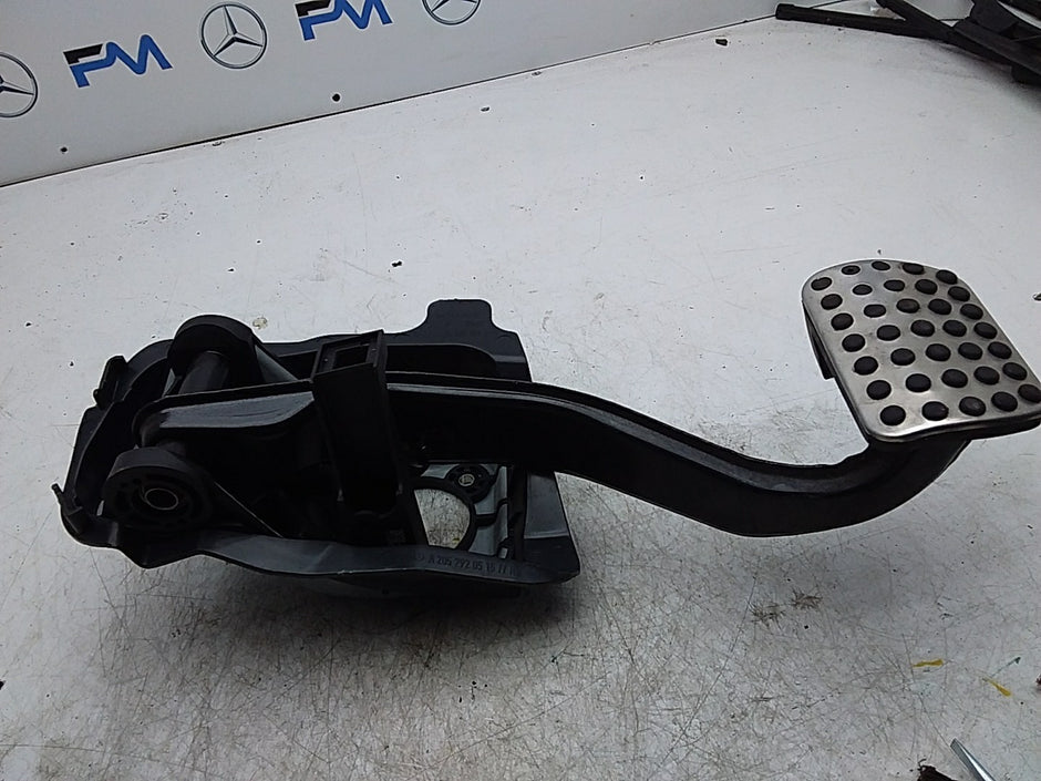 MERCEDES C-CLS W205 BRAKE PEDAL ASSEMBLY A2052920308 FMR294