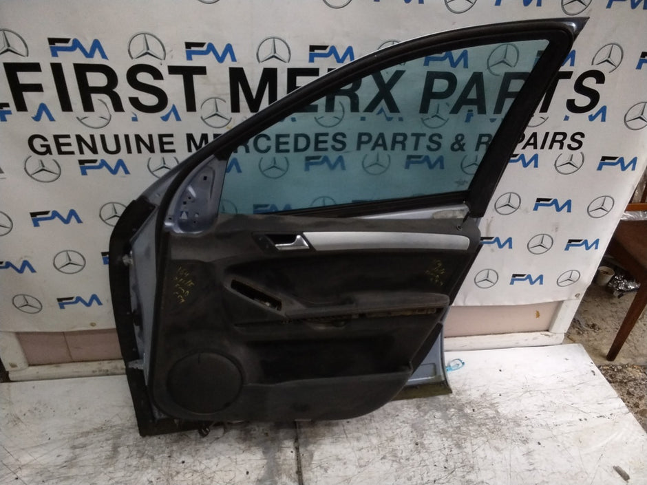 MERCEDES M-CLASS W164  DRIVER FRONT DOOR OSF  2005-2011 SILVER  FMD559