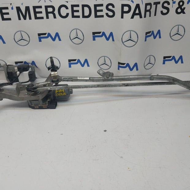 14-21 MERCEDES C CLASS WINDSCREEN WIPER MOTOR & LINKAGE FRONT A2058200940FM00212