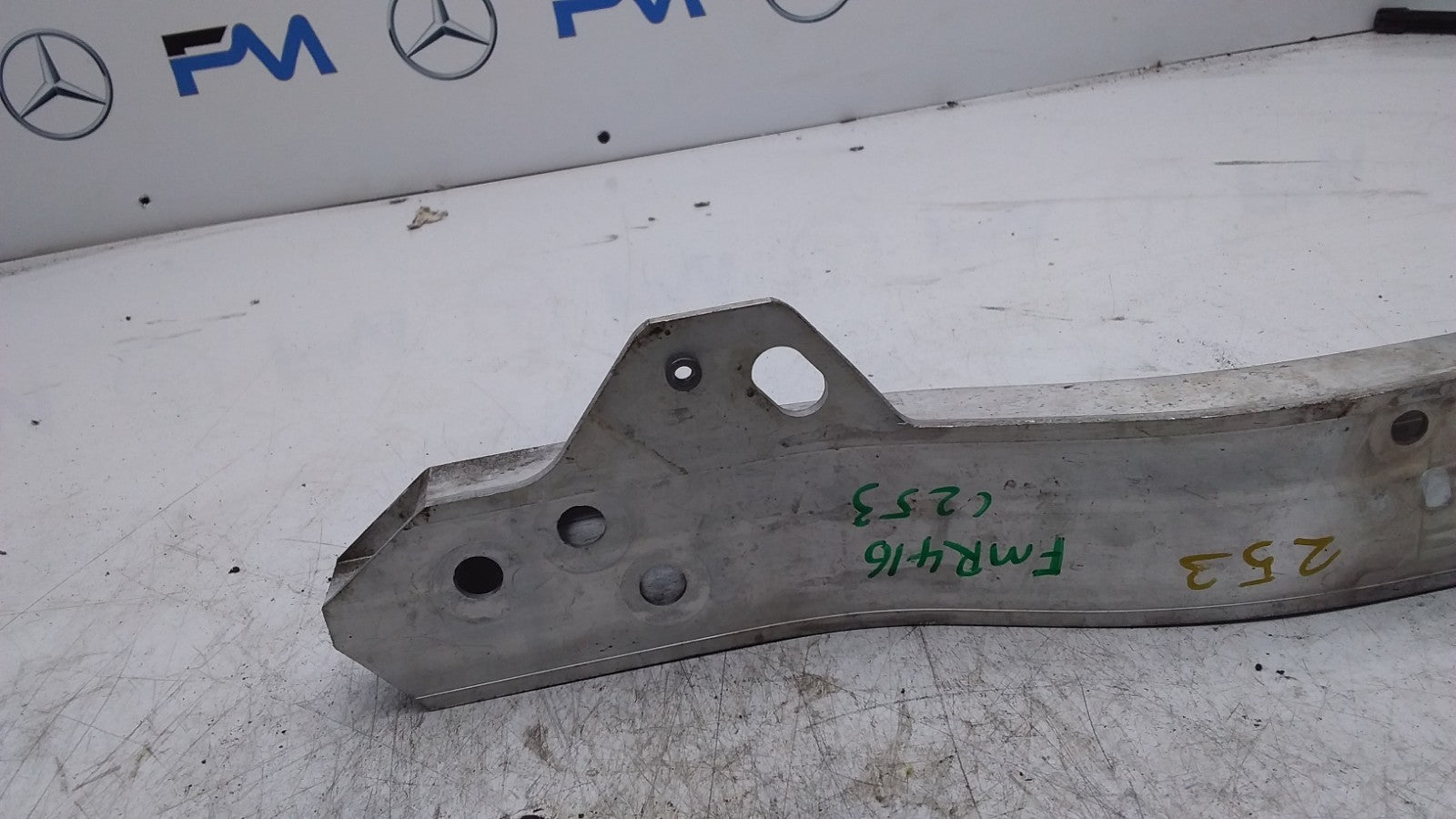MERCEDES BENZ GLC X253 RADIATOR SUPPORT BRACKET RIGHT FMR416