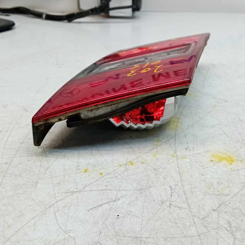 MERCEDES C-CLASS W203 ESTATE DRIVER RIGHT REAR TAIL LIGHT A2038205464 FMT275