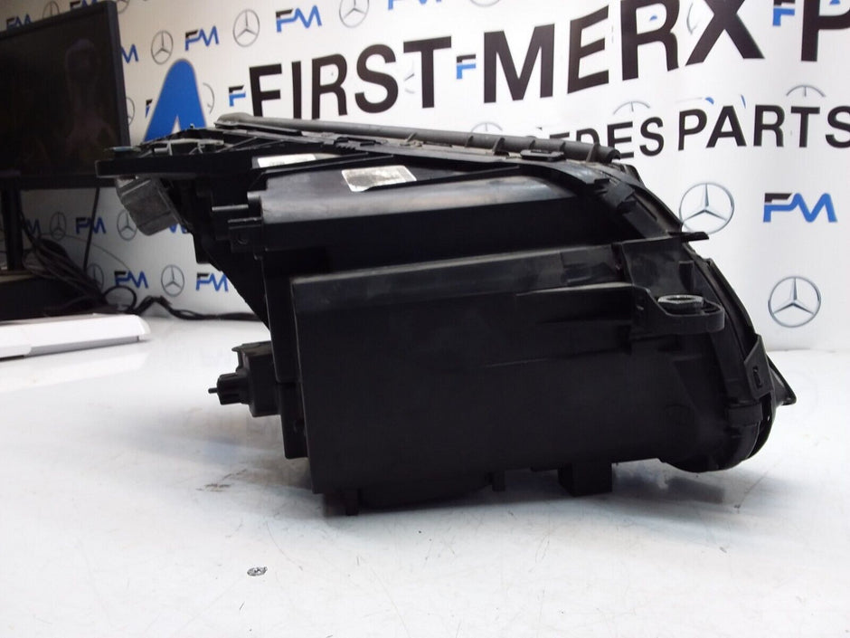 2018 MERCEDES C-CLASS W205 N/S Passenger Side Front Headlight A2059067503 FMH43 