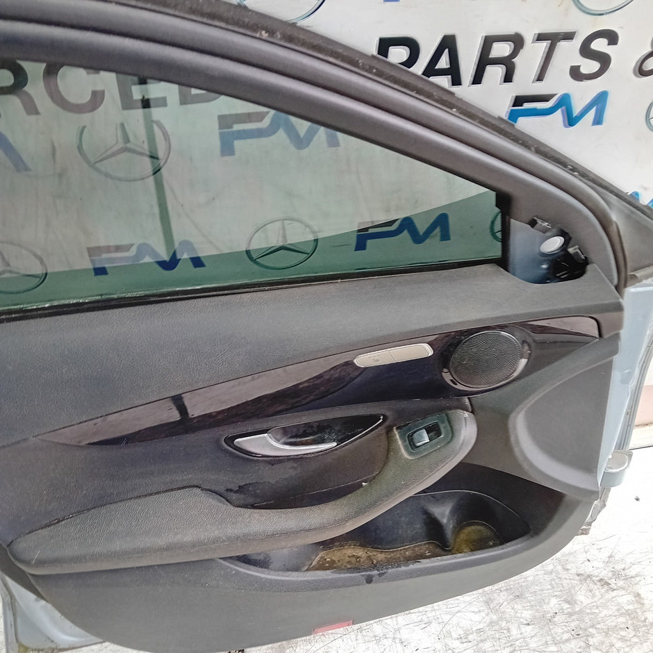 MERCEDES C-CLASS W205 PASSENGER FRONT DOOR NSF 2014 ON COMPLETE FMD382