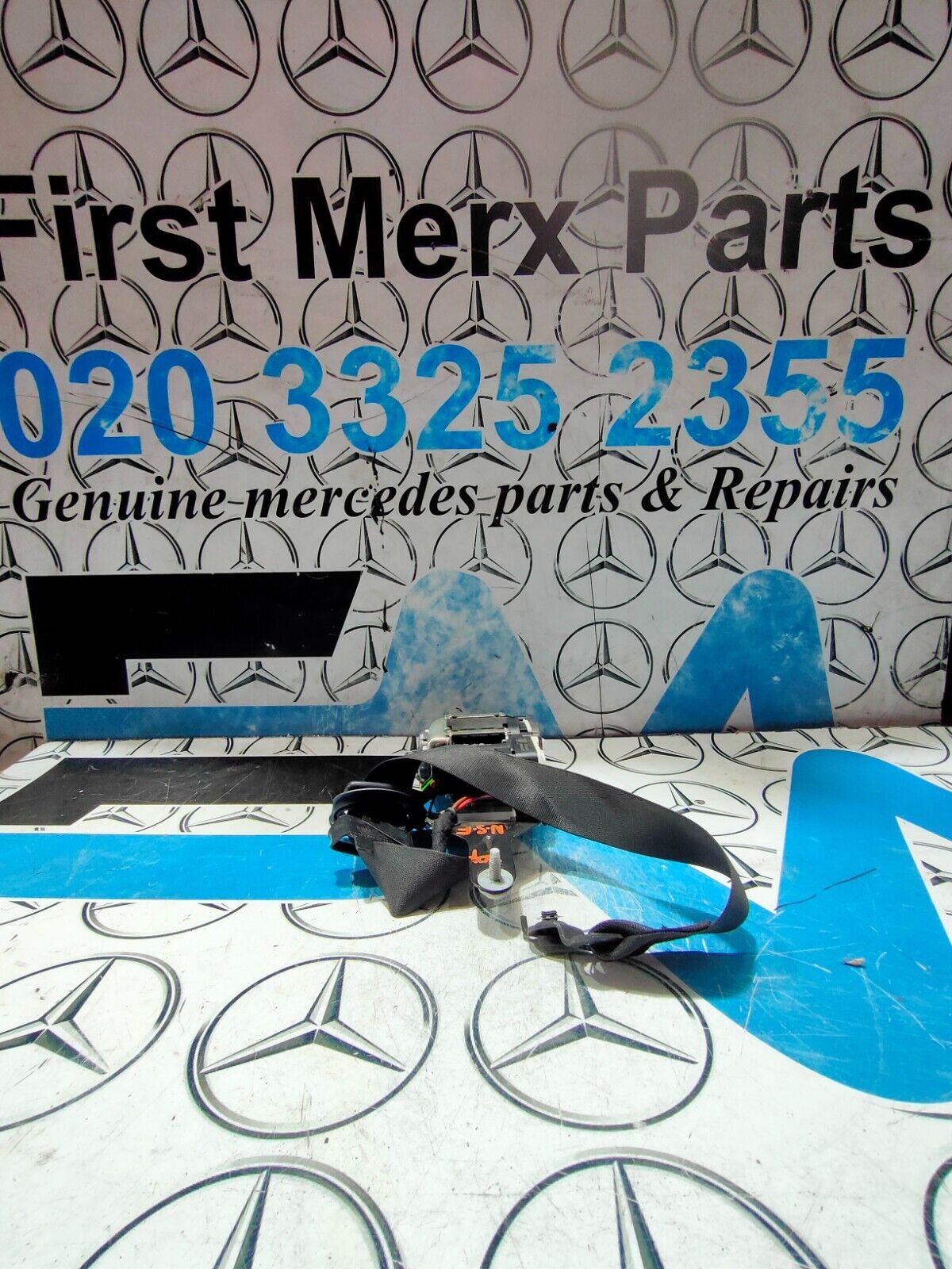 MERCEDES C220 W204 2013 FRONT LEFT PASSENGER SEAT BELT A2048604585