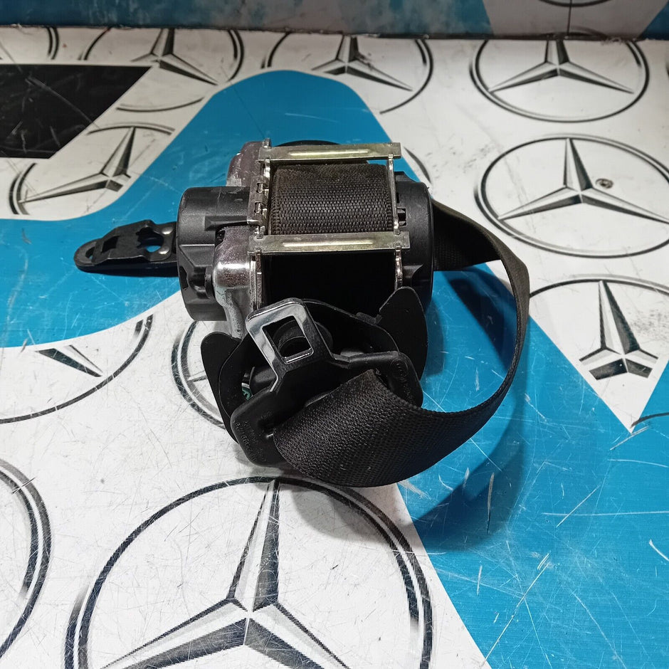 2015/2020 MERCEDES C CLASS SEAT BELT FRONT LEFT PASSENGER SIDE A2058600185