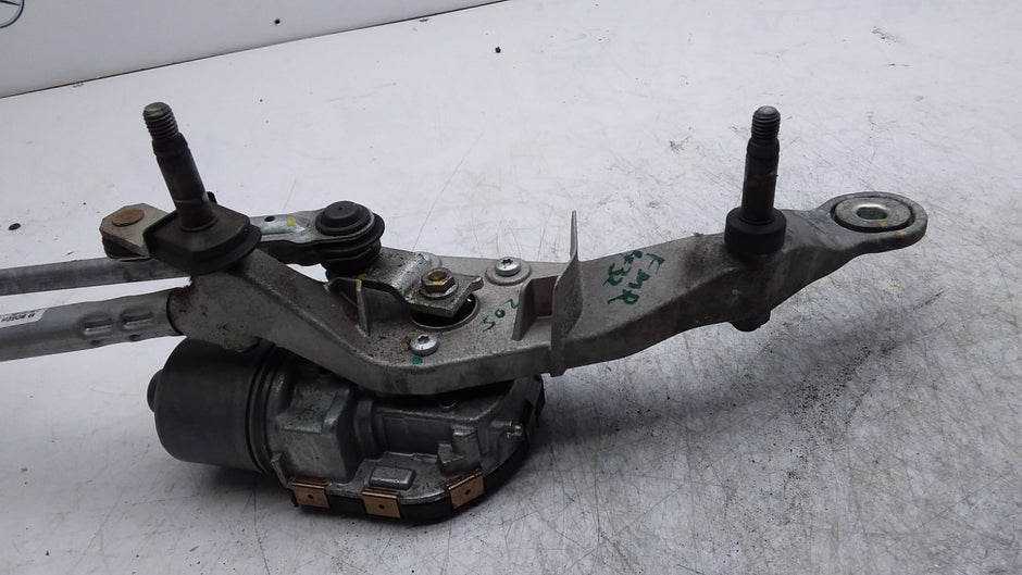 MERCEDES BENZ   C-CLASS W205 FRONT WIPER MECHANISM A2058200940 FMR432