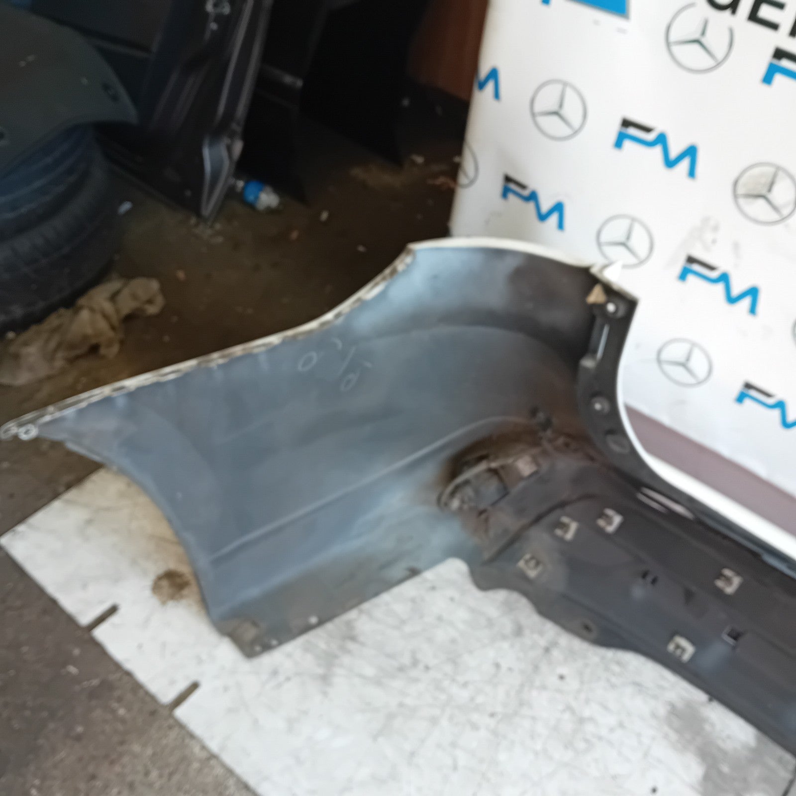 MITSUBISHI OUTLANDER MK3 REAR BUMPER WHITE 2013  FMX147