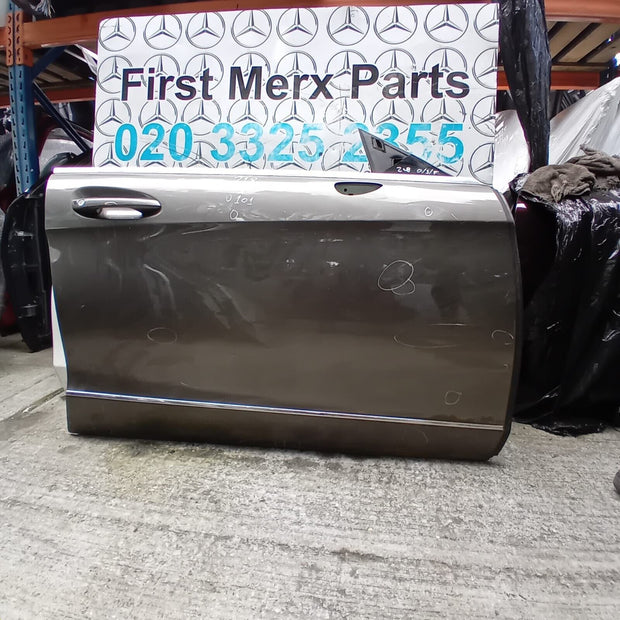 MERCEDES BENZ CLS  W218  DRIVER SIDE FRONT DOOR ( OFF SIDE FRONT )