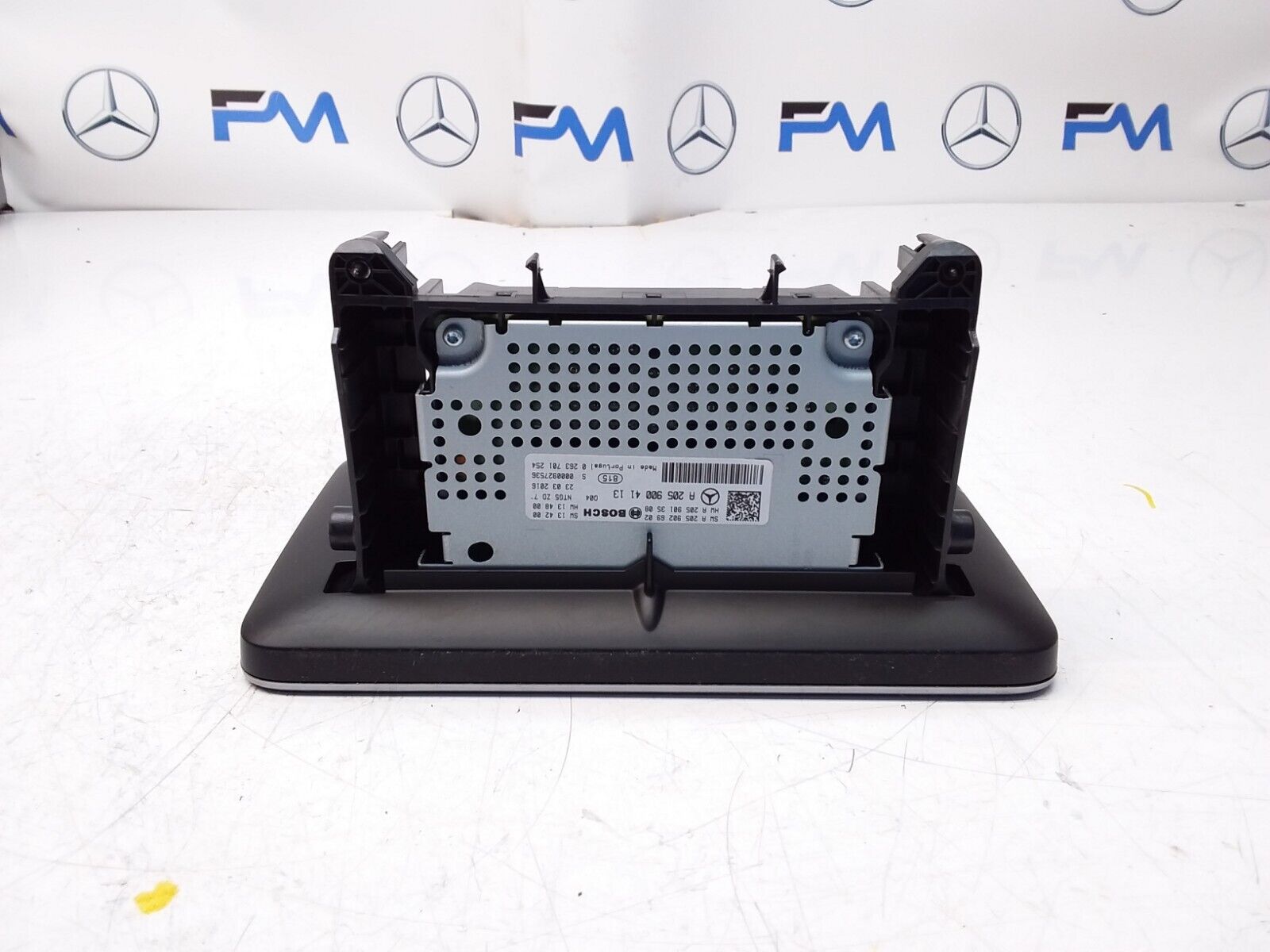 MERCEDES C-CLASS W205 2016 SAT NAV MULTIMEDIA SCREEN A2059004113 FM00685