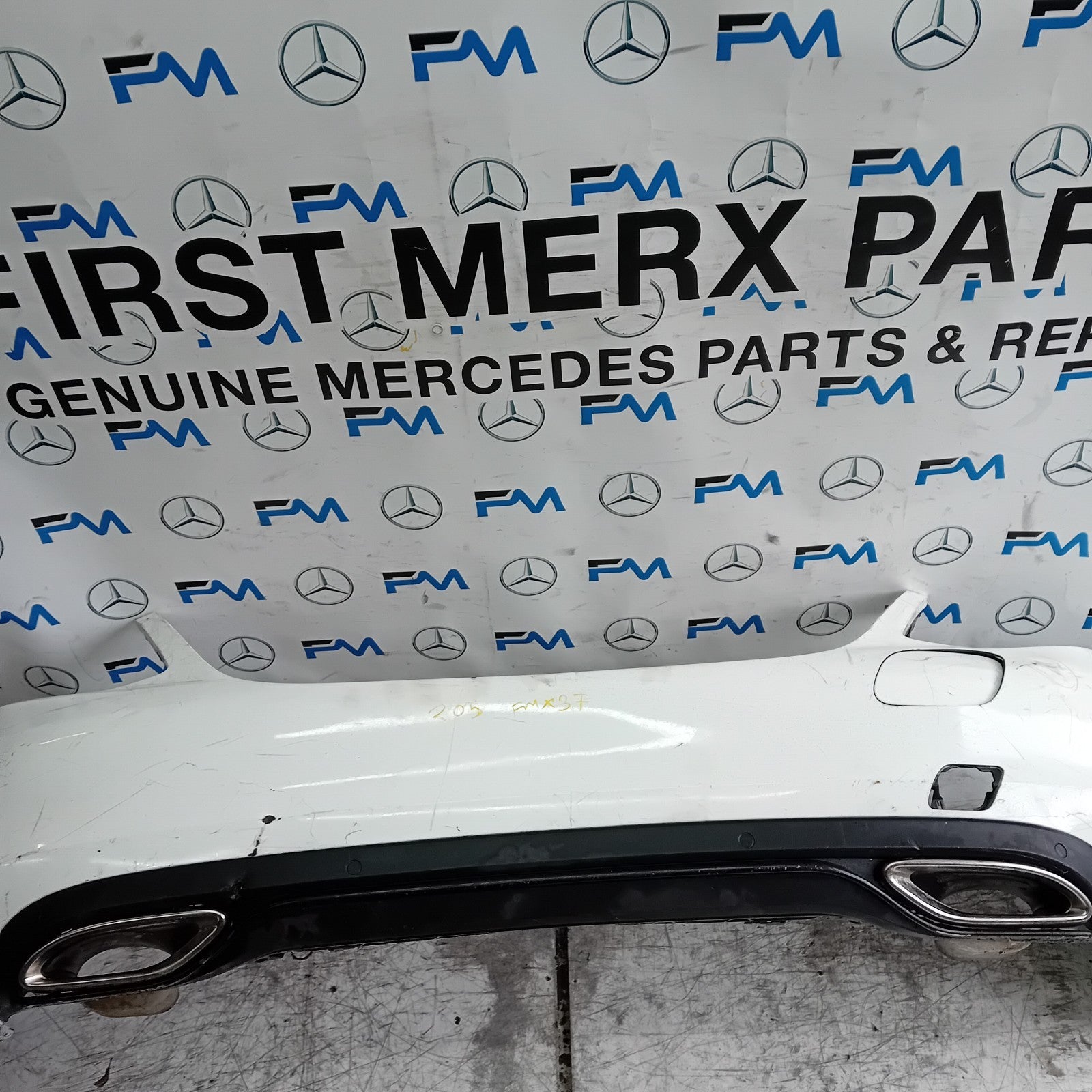 MERCEDES C-CLASS W205 SLN REAR BUMPER 2014 ON WHITE COMPLETE A2058850138 FMX37