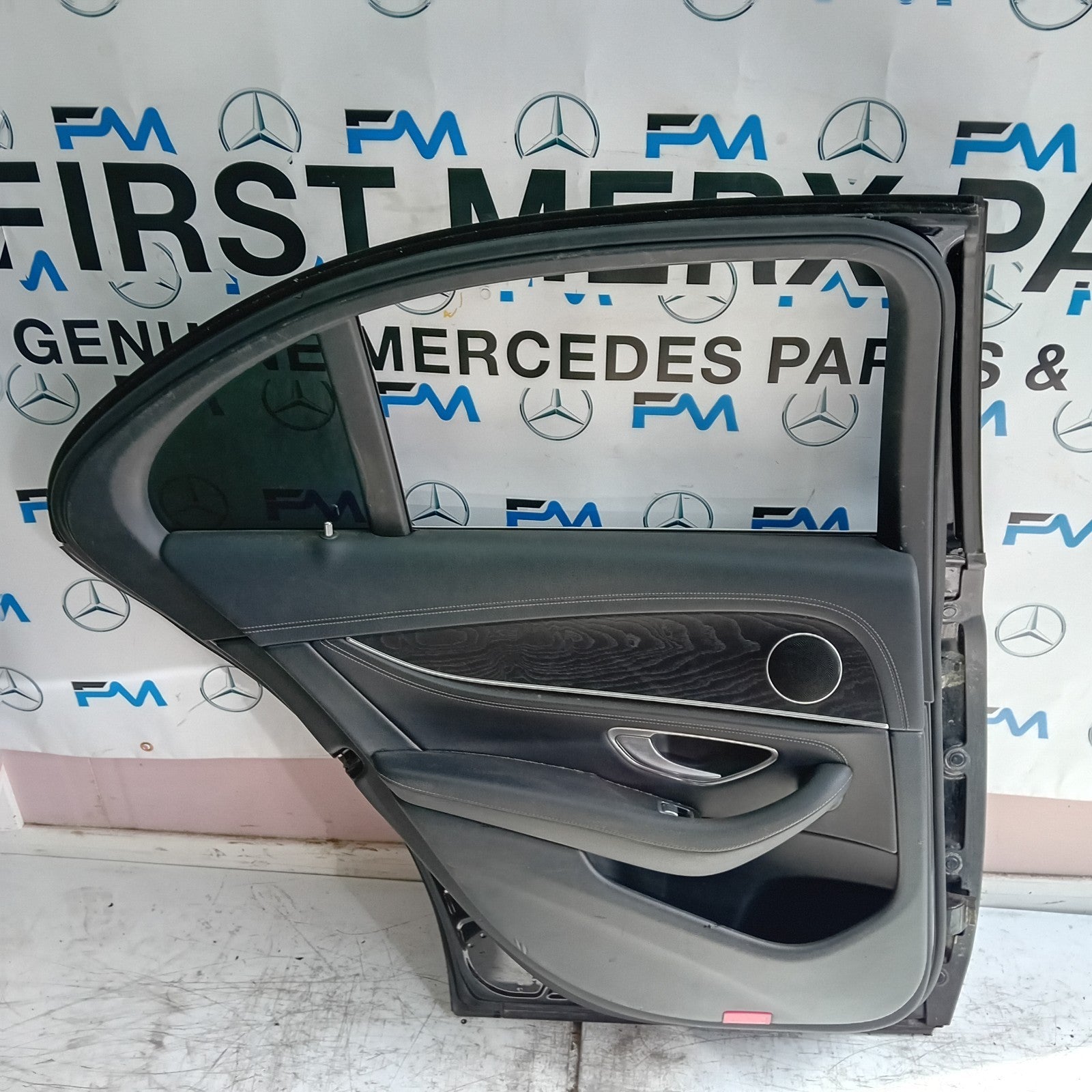 MERCEDES E-CLASS W213 SLN PASSENGER REAR DOOR NSR BLACK 2016 ON COMPLETE FMD218