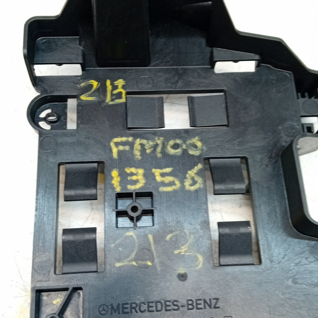 MERCEDES E-CLASS REAR BODY CONTROL MODULE BRACKET W213 A2135451140 2016 FM001356
