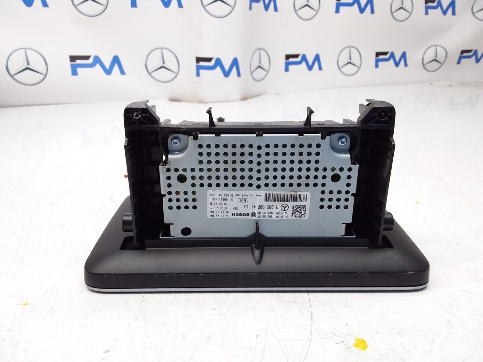 MERCEDES C-CLASS W205 2016 SAT NAV MULTIMEDIA SCREEN A2059004113 FM00691
