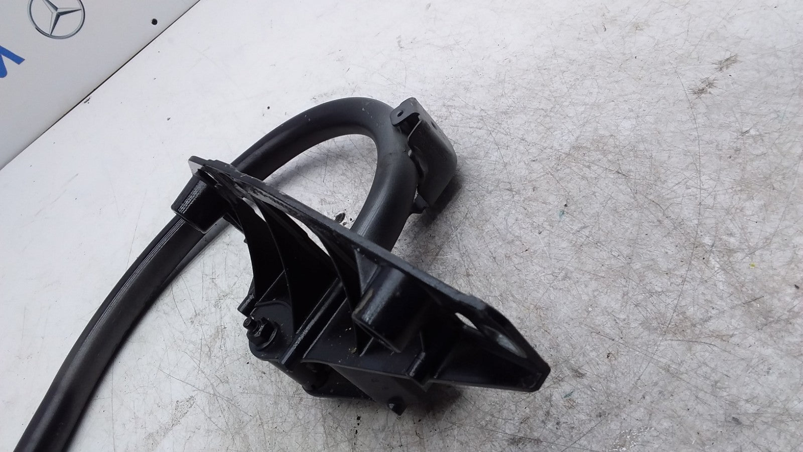 MERCEDES BENZ C-CLASS W205 TAILGATE TRUNK HINGE REAR RIGHT A2057500428 FMR441