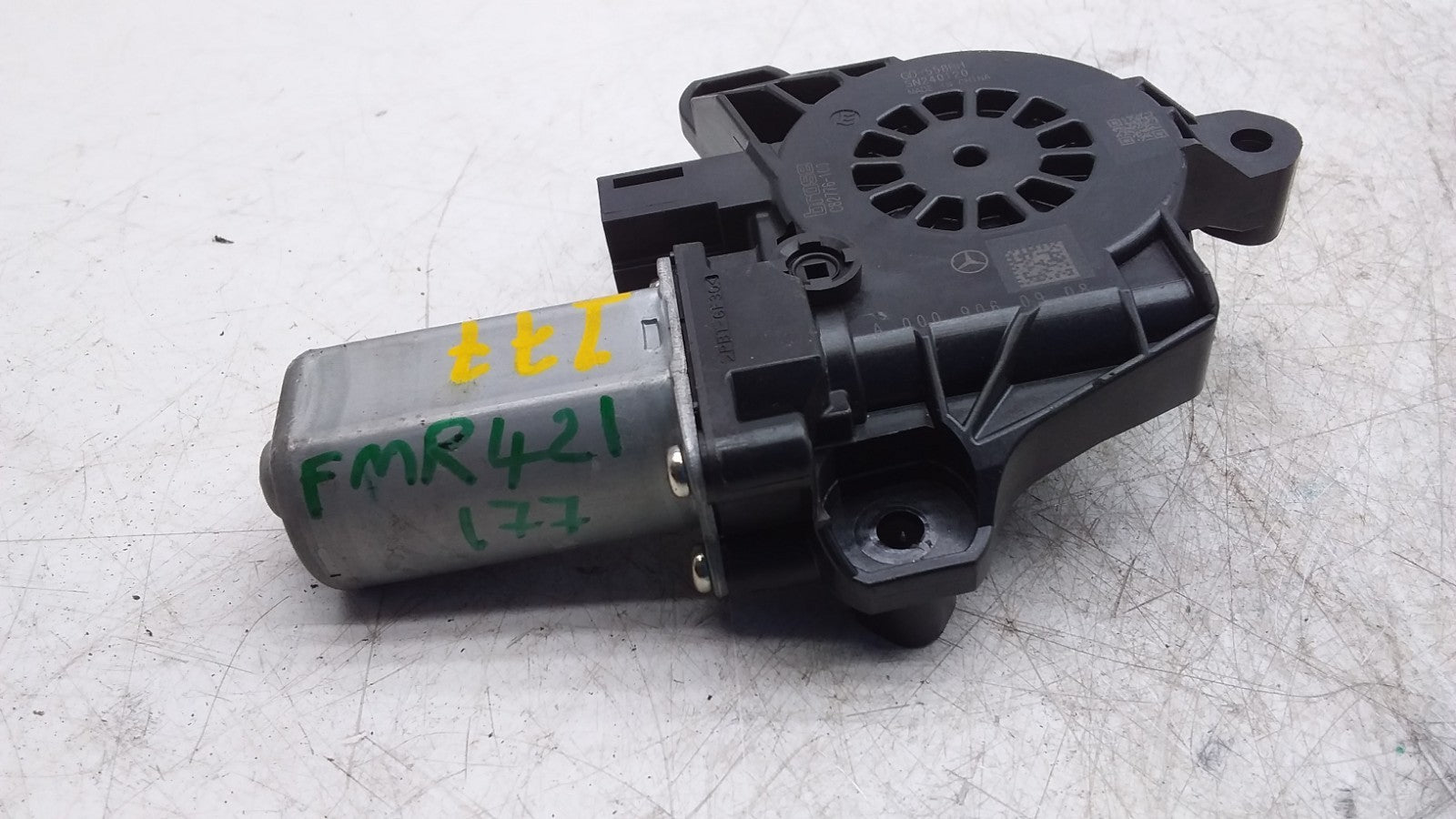 MERCEDES BENZ A-CLASS W177 WINDOW REGULATOR REAR RIGHT A0009060908 FMR421