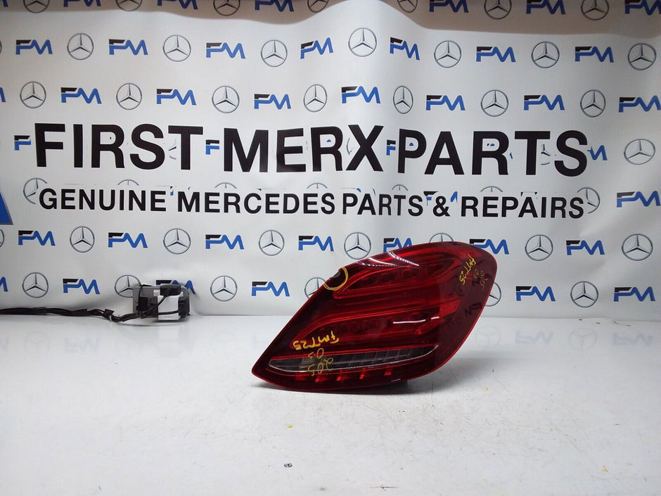 2018 MERCEDES  C CLASS W205 REAR DRIVER SIDE O/S LED LIGHT A2059061457 FMT25