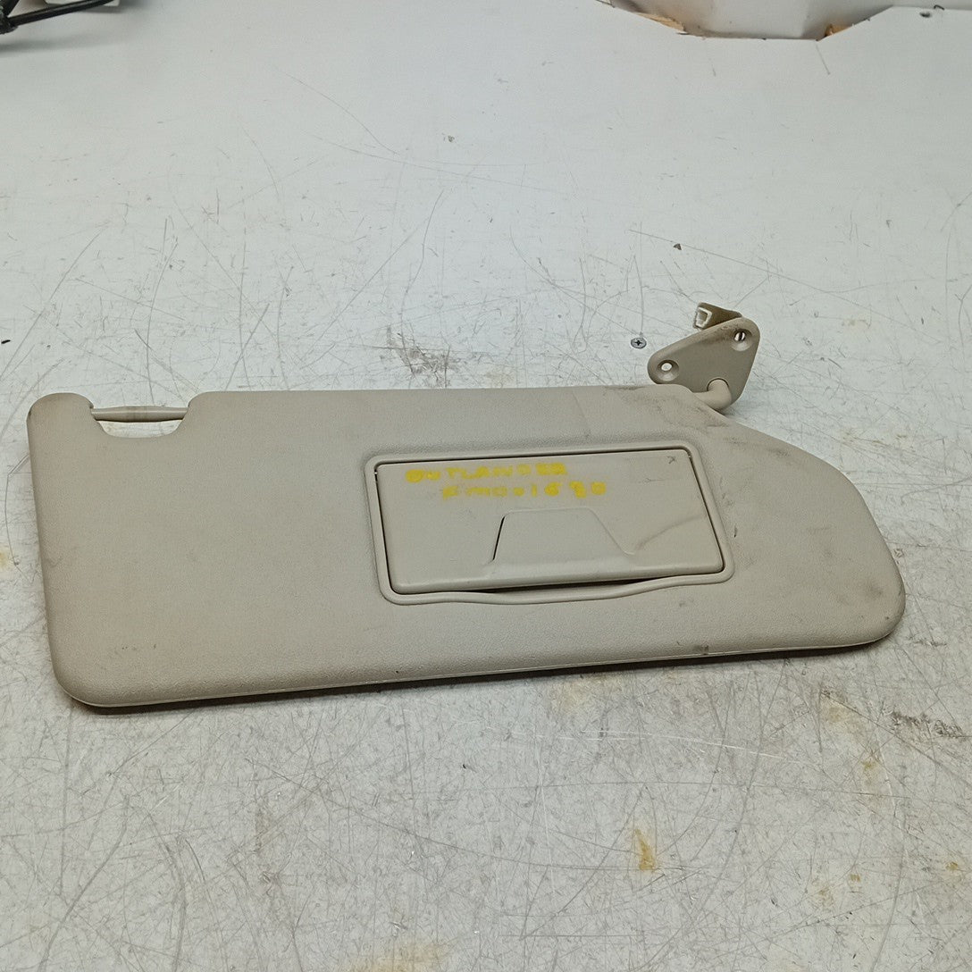 MITSUBISHI OUTLANDER MK3 SUN VISOR DRIVER SIDE OS 2014 FM001630