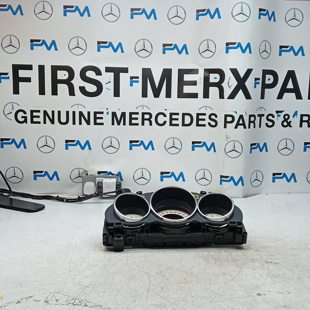 MERCEDES E-CLASS W212 SPEEDOMETER INSTRUMENT CLUSTER BLACK A2129007329 FM001558