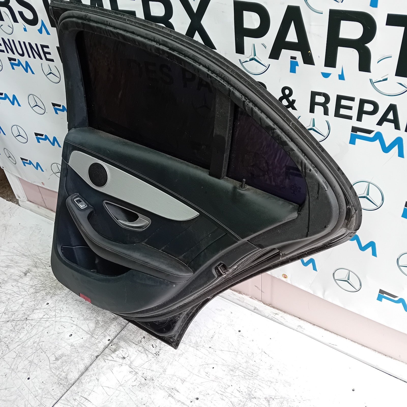 MERCEDES C-CLASS W205 SALOON DRIVER REAR DOOR OSR BLACK 2014 ON COMPLETE FMD237