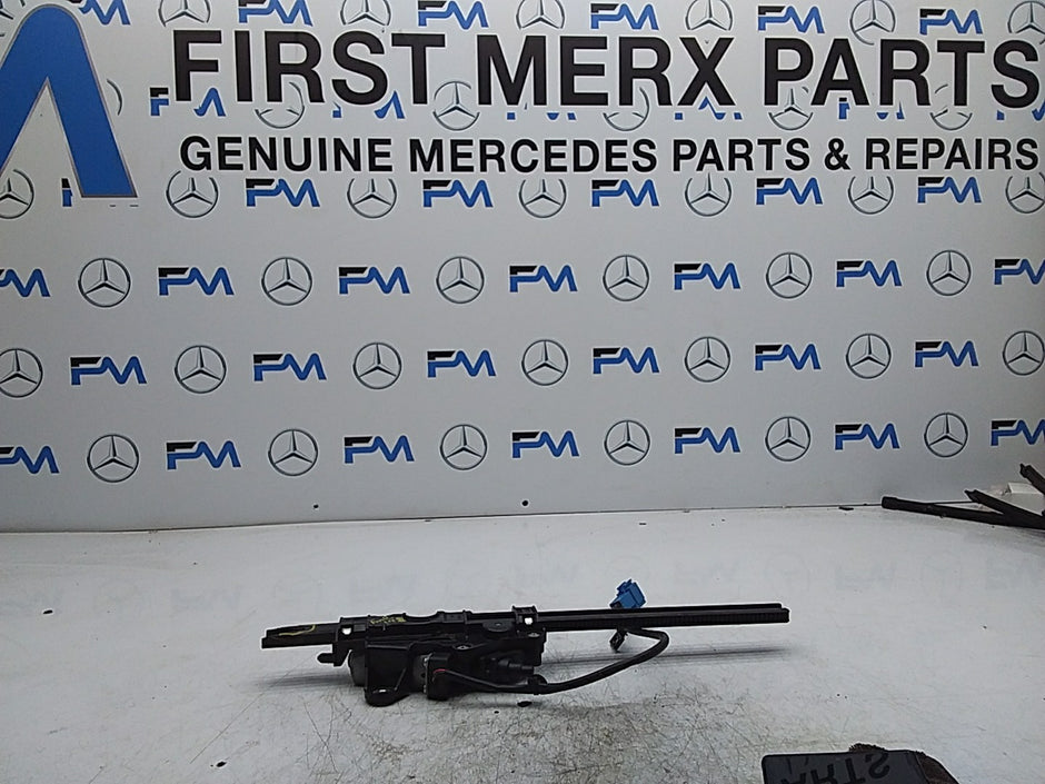 MERCEDES C-CLASS W205 SEAT BELT RETRACTOR REAR RIGHT A2058600282 DAMAGED FMR198