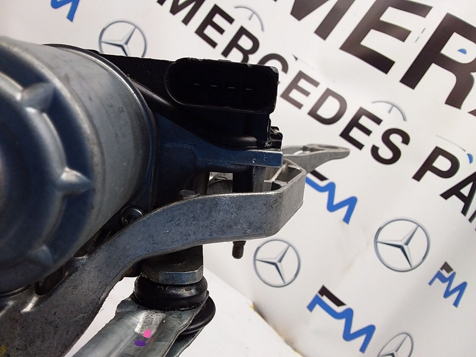 MERCEDES E-CLASS 2019 W213 A2138207403 FRONT WIPER MOTOR  FM00176
