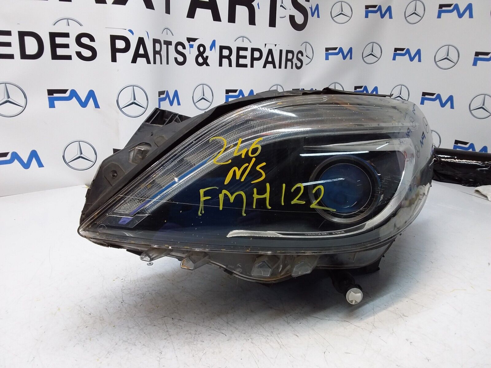 2013 MERCEDES B-CLASS W246 HEADLIGHT PASSENGER NS A2468207361 FMH122 (DAMAGED)