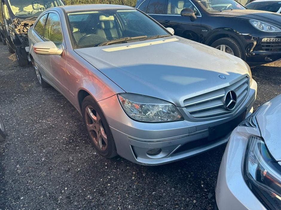 MERCEDES BENZ  CLC W203  - BREAKING/ ENGINE AND GEAR BOX