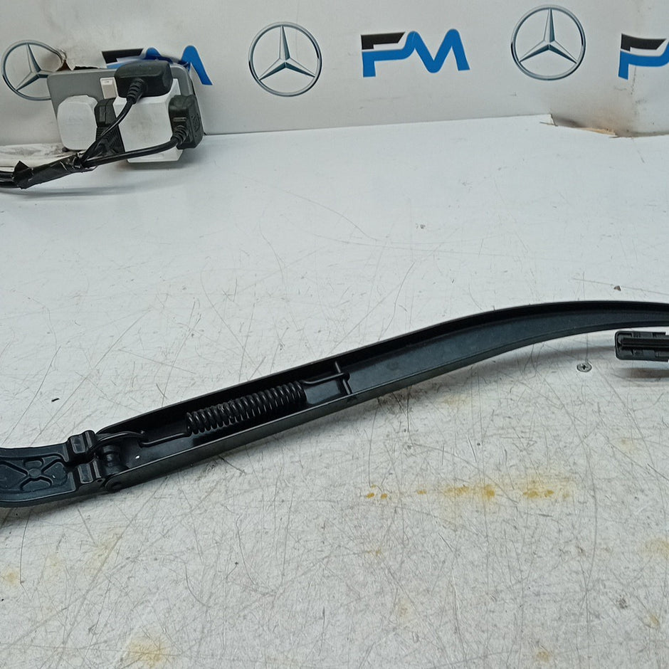 MITSUBISHI OUTLANDER MK3 FRONT   WIPER WINDSCREEN ARM 8252 FM001597