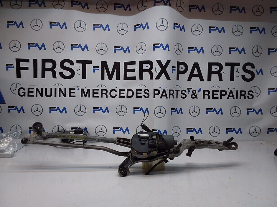 MERCEDES E-CLASS 2013 W212 A2128201340 FRONT WIPER MOTOR  FM00175