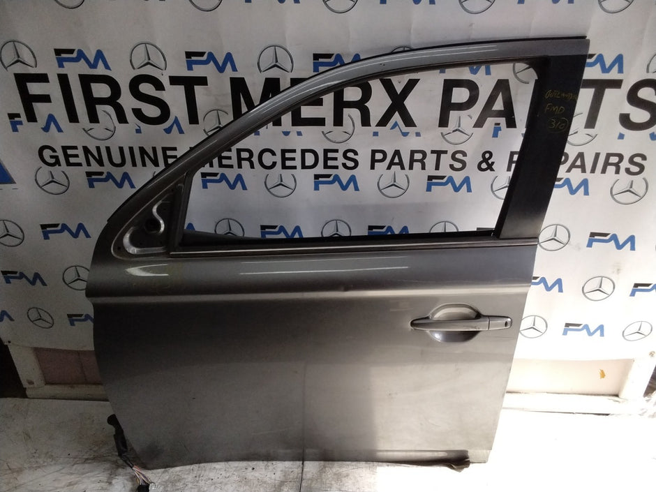 MITSUBISHI OUTLANDER MK3 PASSENGER FRONT DOOR NSF GREY ON COMPLETE FMD310