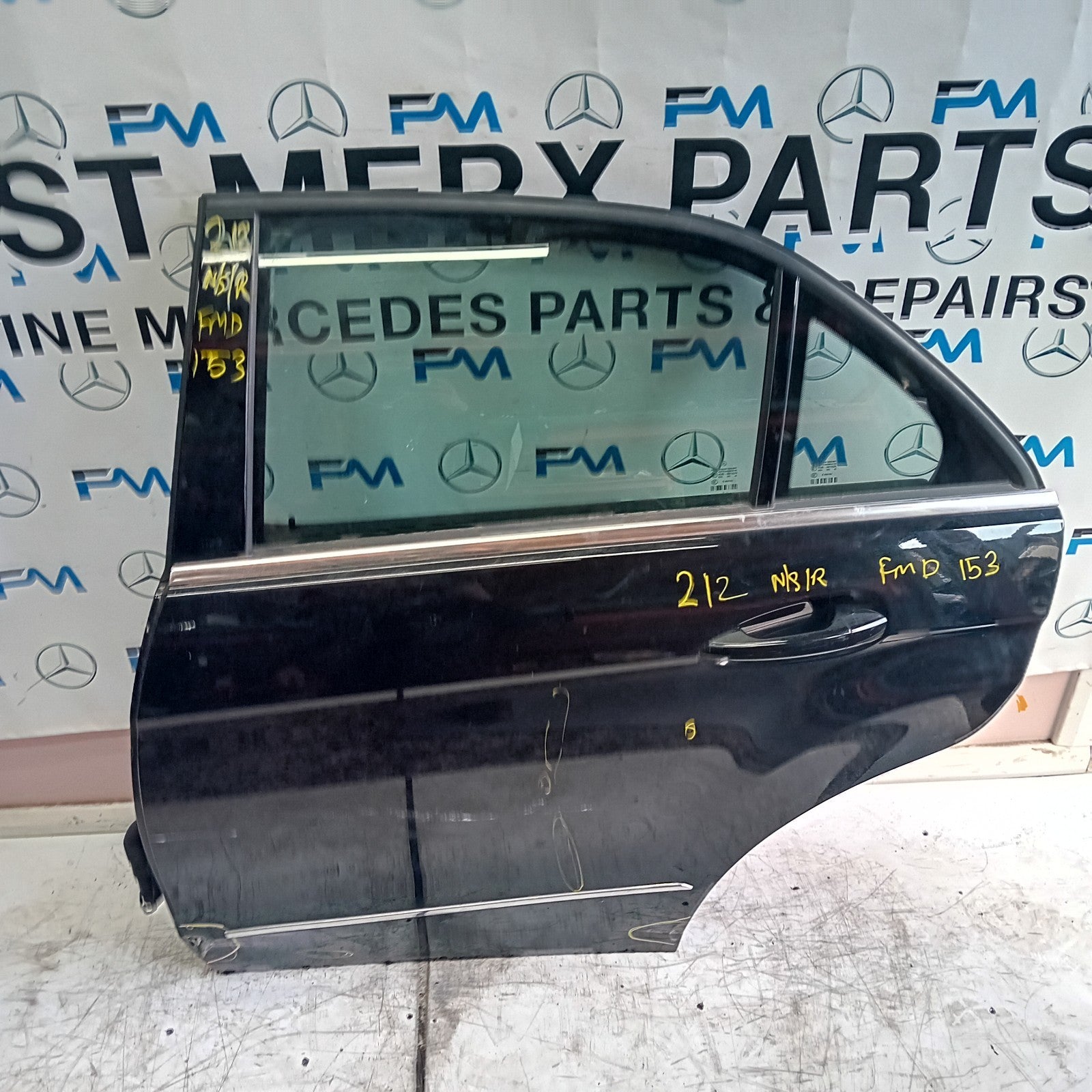 MERCEDES E-CLASS W212 PASSENGER REAR DOOR N/S/R BLACK COMPLETE 2009-16 FMD153