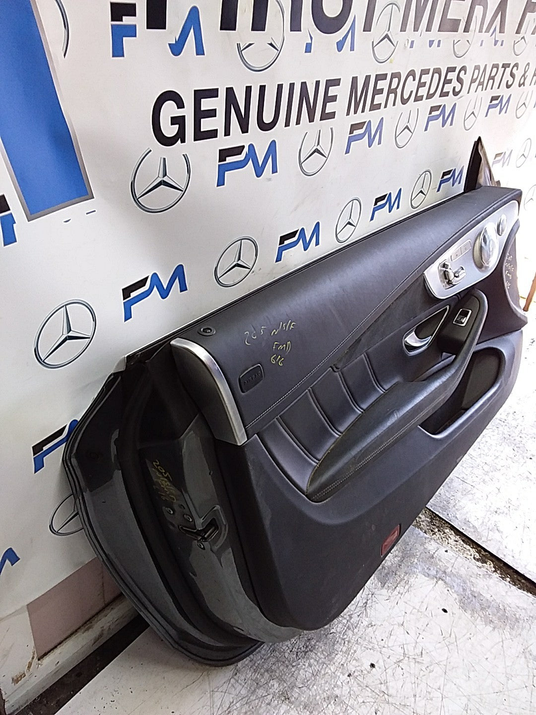 MERCEDES C-CLS C205 COUPE PASSENGER FRONT DOOR NSF GREY 2016 ONW COMPLETE FMD616