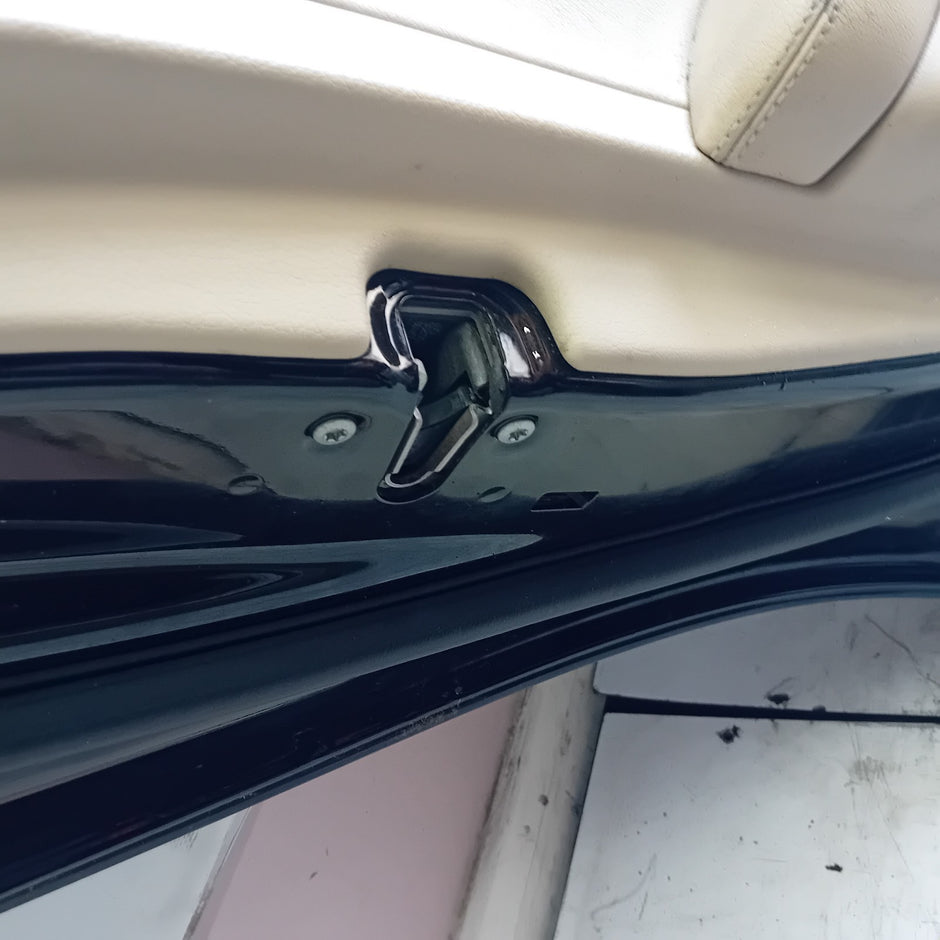 MERDEDES C- CLASS W205 PASSENGER SIDE REAR DOOR NSR BLAC 2014 ON COMPLETE FMD180