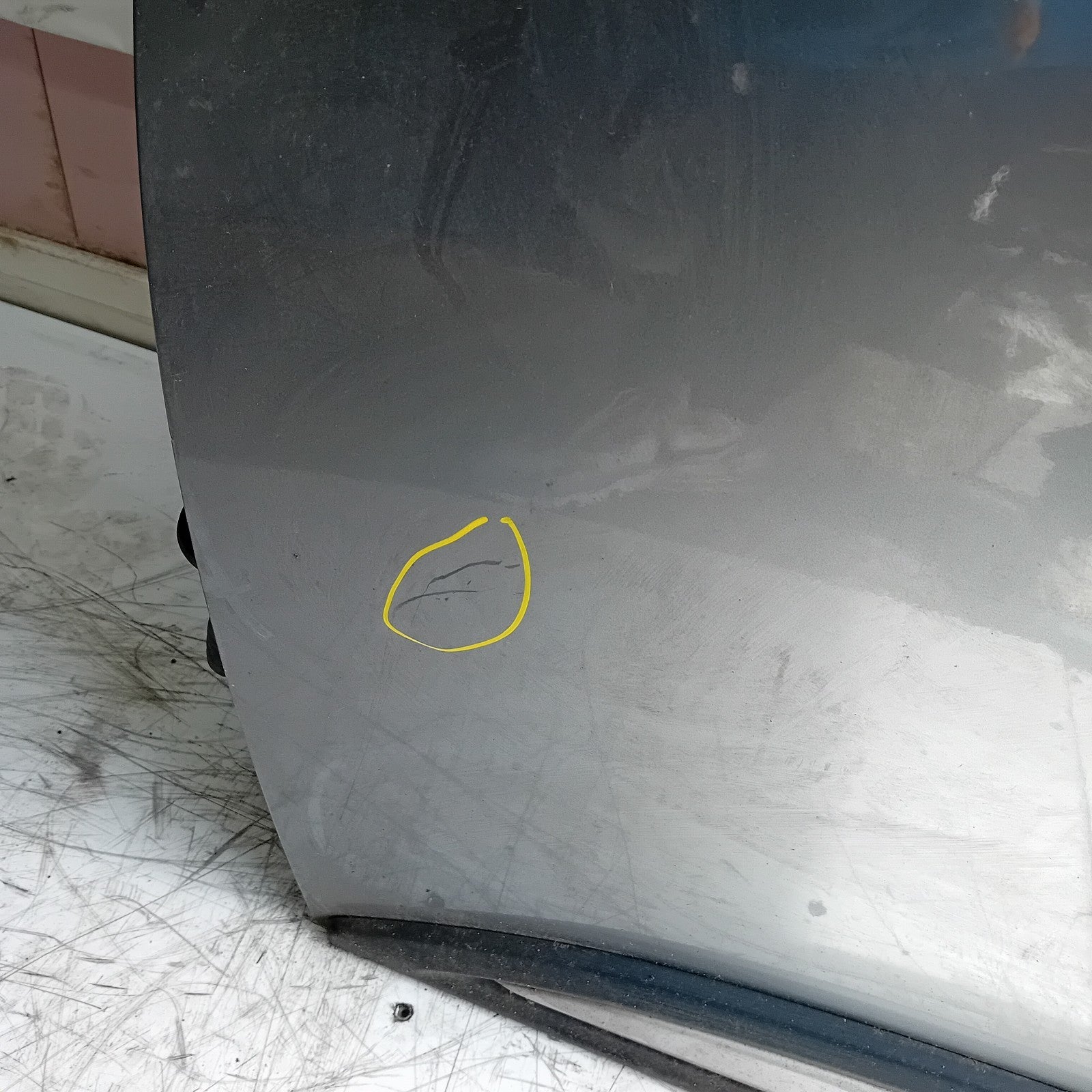 MITSUBISH OUTLANDER MK3 PASSENGER FRONT DOOR NSF GREY 2013 COMPLETE FMD189