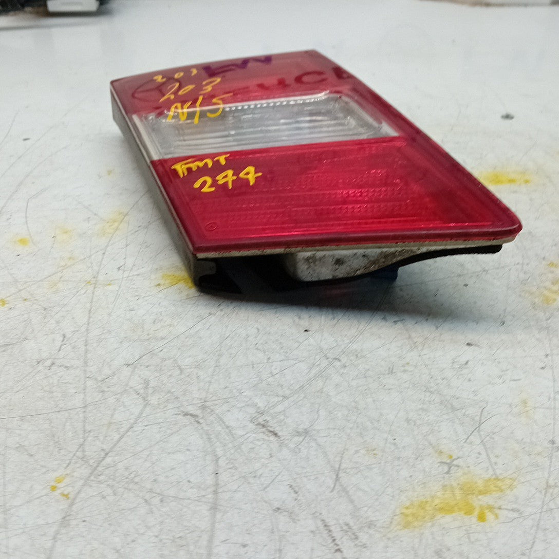 MERCEDES C-CLASS W203 ESTATE PASSENGER LEFT REAR TAIL LIGHT A2038204964 FMT274
