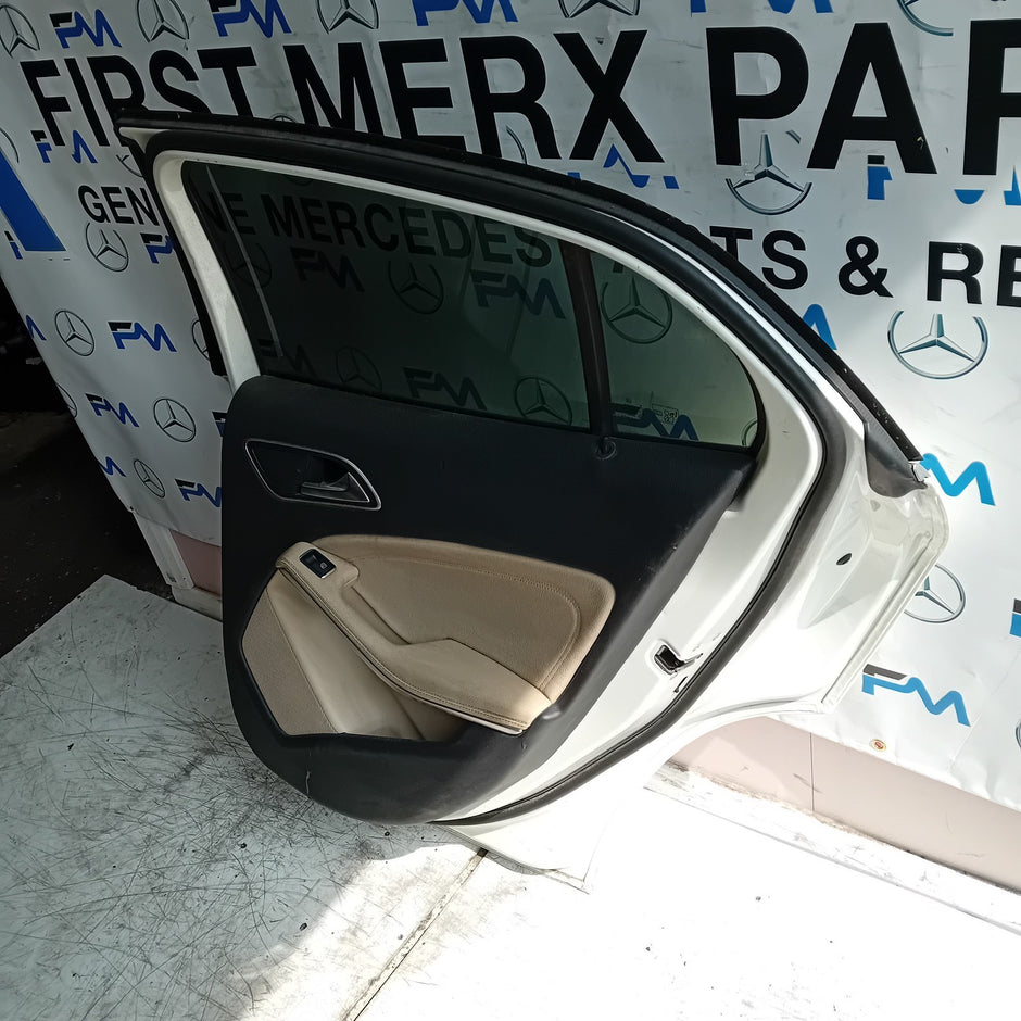 MEECEDES GLA X156 DRIVER SIDE REAR DOOR OSR 2014-19 WHITE COMPLETE FMD282