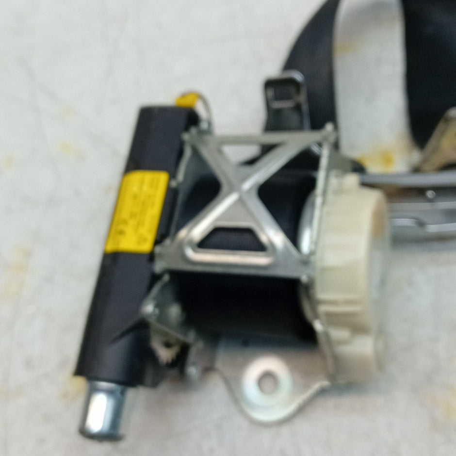 MERCEDES S-CLASS W222 PASSENGER LEFT SEAT BELT BLACK A2228600785 2015 FM001452