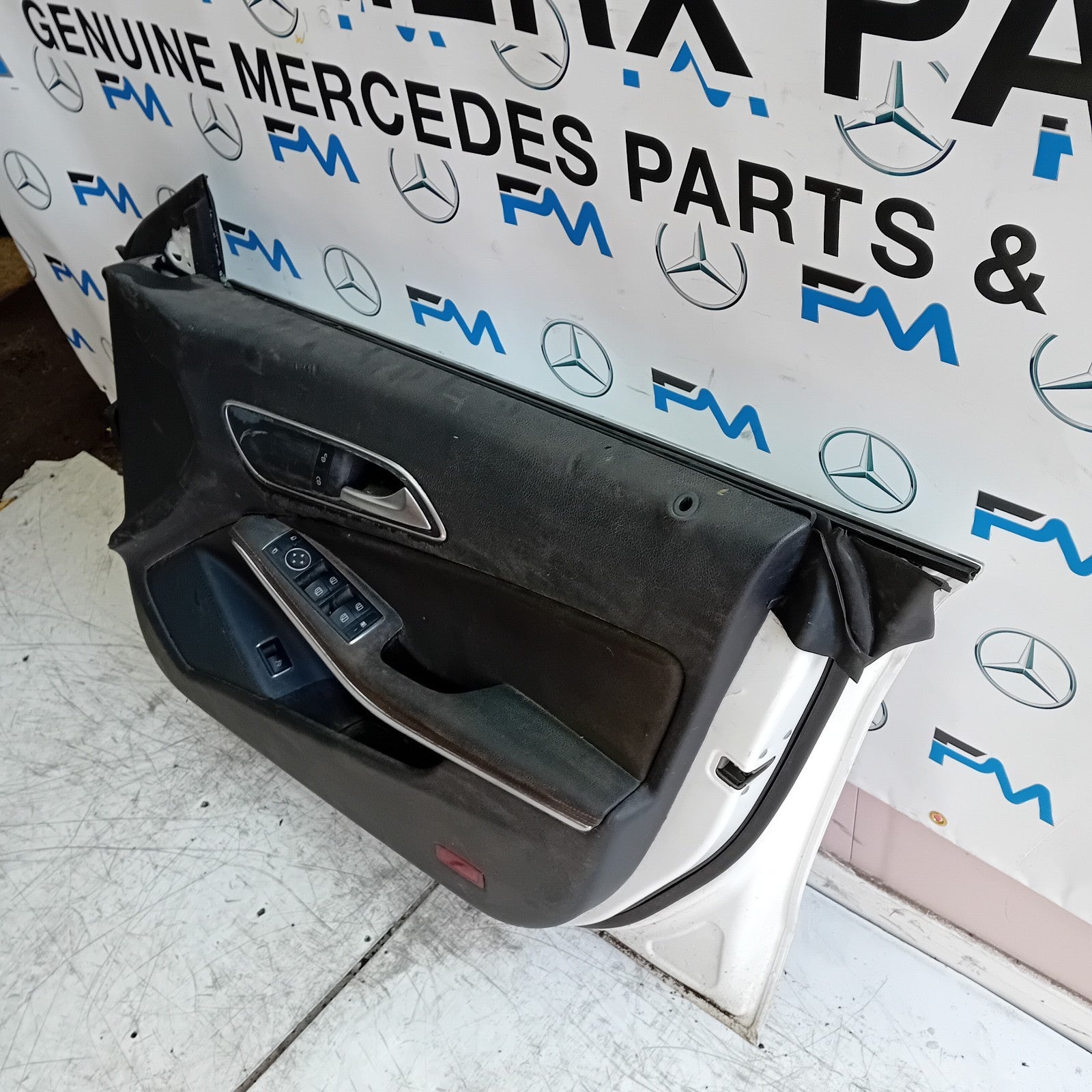 MERCEDES BENZ CLA W117 COUPE DRIVER FRONT DOOR OSF WHITE 2013- 2019 FMD206