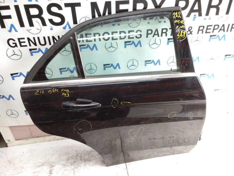 MERCEDES E-CLASS W212 DRIVER REAR DOOR OSR BLACK 2009-16 COMPLETE FMD343
